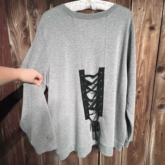 Torrid Active Grey Lace Up Back Detail Sweatshirt Long Sleeve Pullover Size 2X - Picture 9 of 13